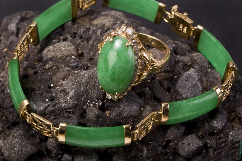 Chia sẻ các nguyên tắc khi phối hợp trang sức ngọc