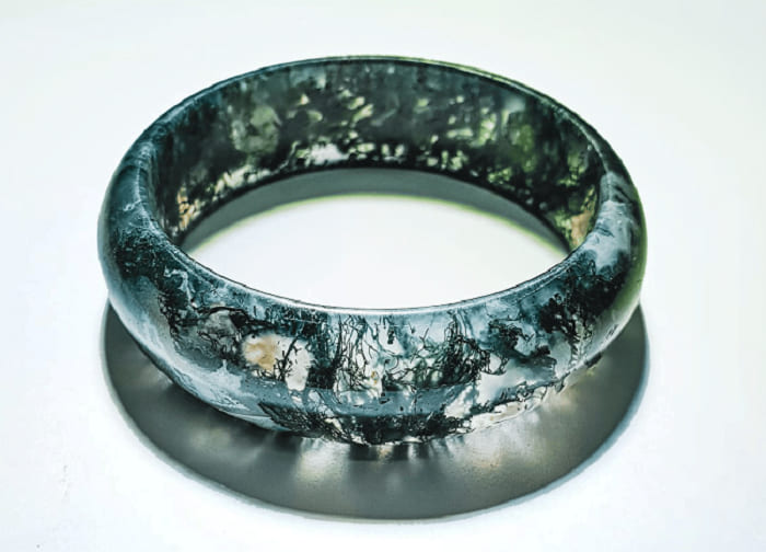 Đeo vòng ngọc hợp mệnh để hộ mệnh “hoá giải tam tai”