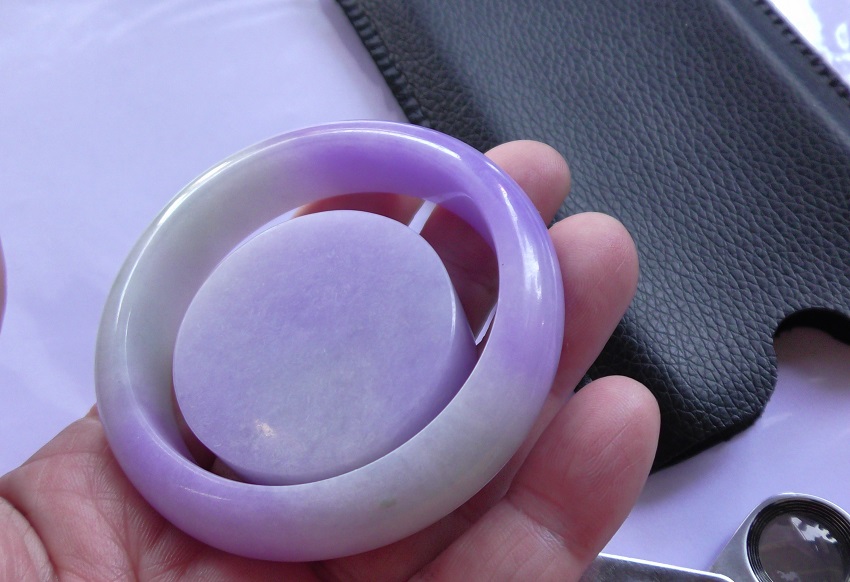 Khám phá các loại ngọc phù hợp với người hướng nội