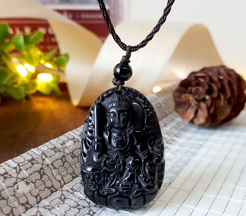 Ngọc đen đại diện cho hành thủy trong phong thủy