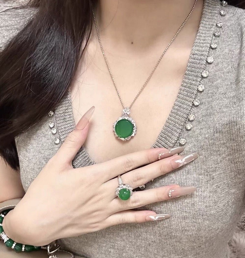 Khám phá ngọc mix cùng phụ kiện thời trang