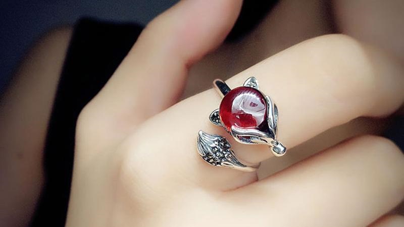 Ngọc Ruby mang đến may mắn cho người mệnh Hỏa