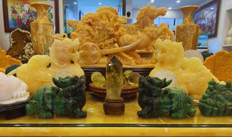 Sai lầm khi dùng vật phẩm phong thủy bằng ngọc - Chọn ngọc không hợp mệnh