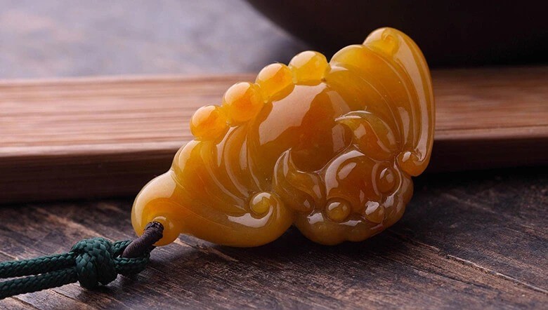 Tặng ngọc hình tượng linh vật phù hợp theo tuổi