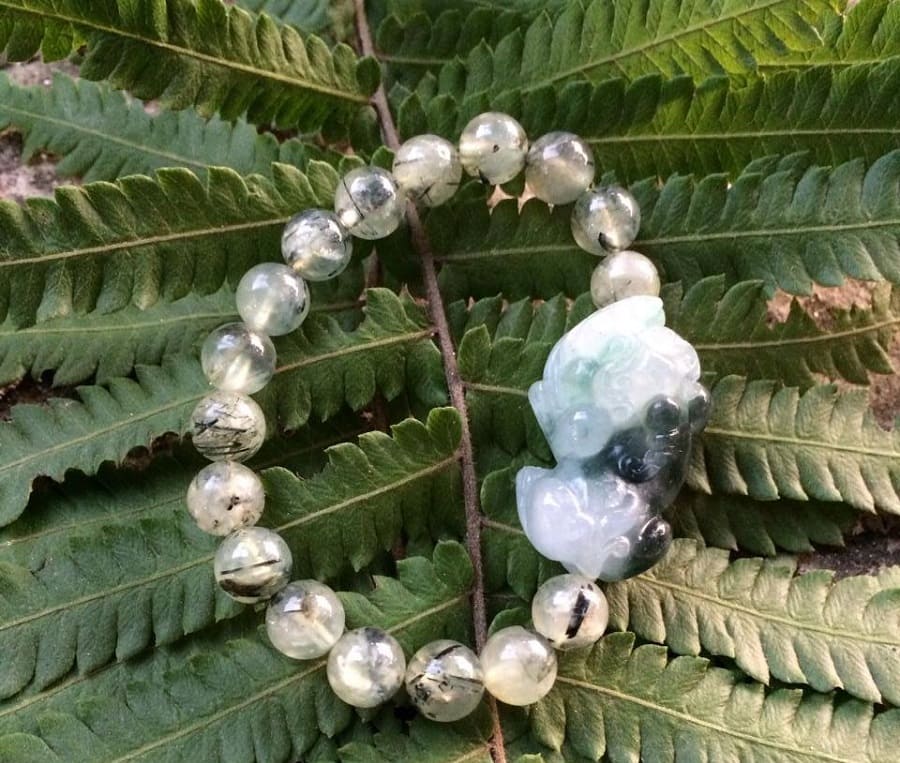 Dùng vòng ngọc may mắn làm quà tặng mang đến nhiều ý nghĩa tốt đẹp